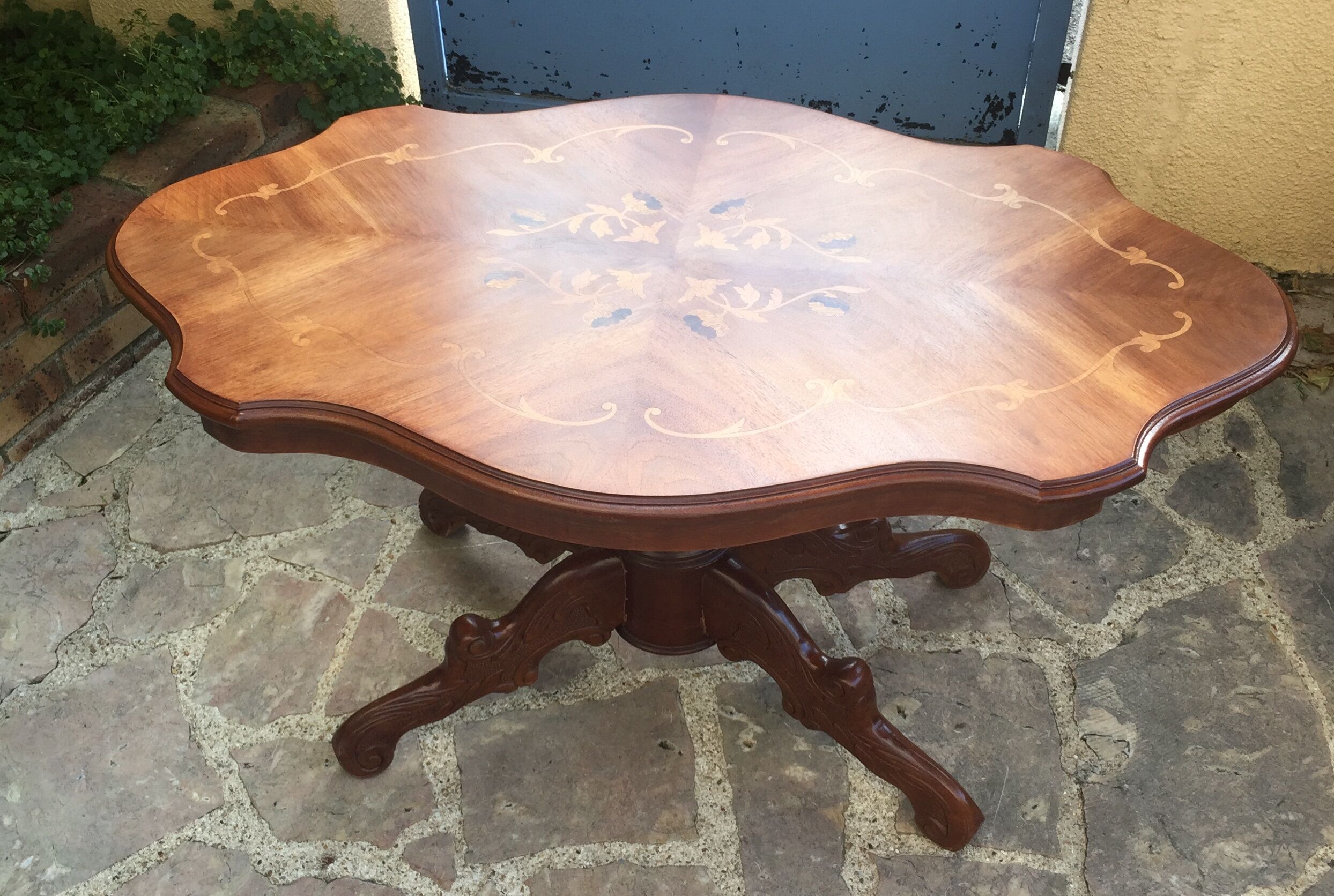 Table basse violon