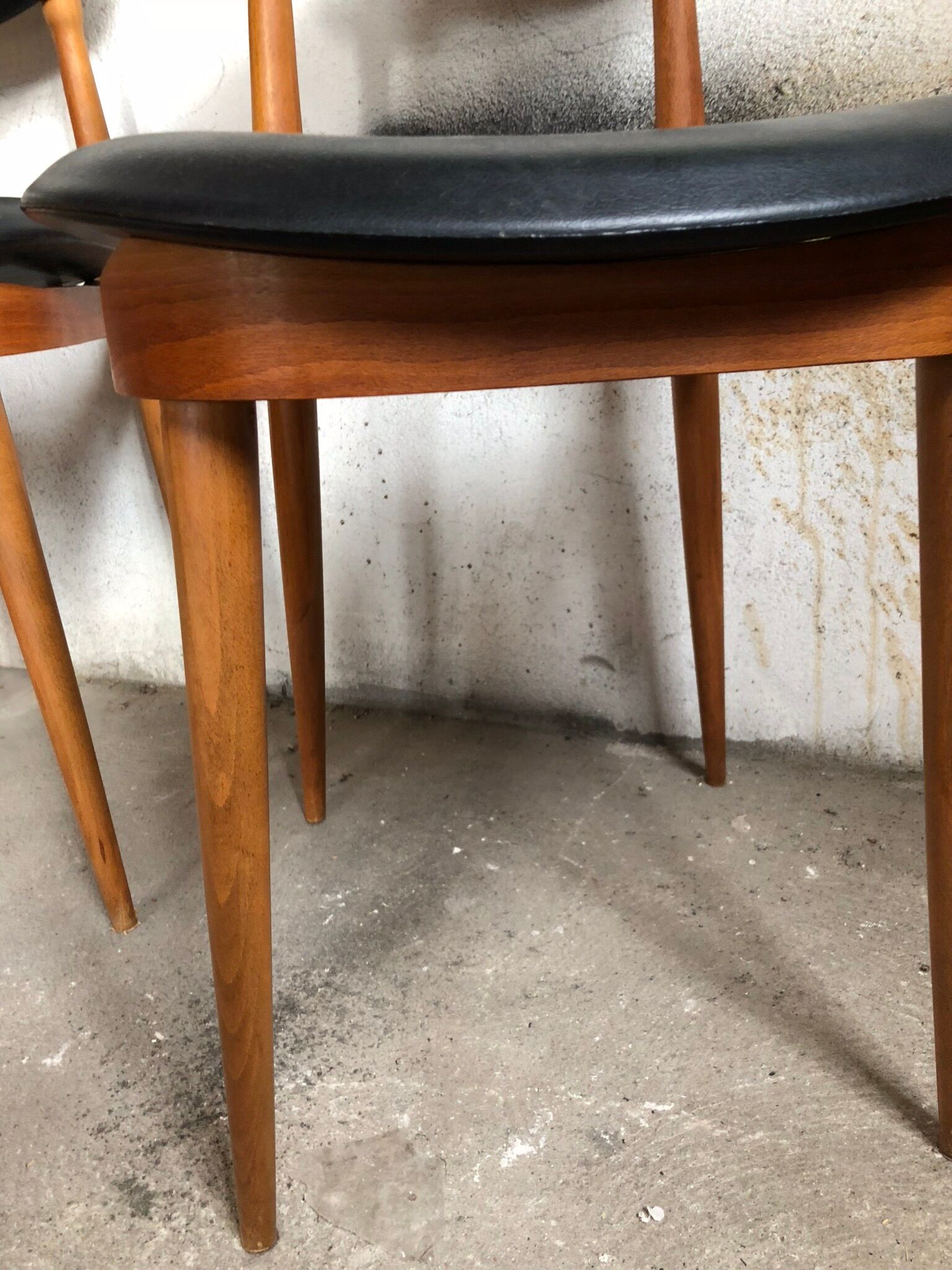 Ensemble de 4 chaises vintage Baumann Licorne