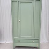 Parisian hotel wardrobe