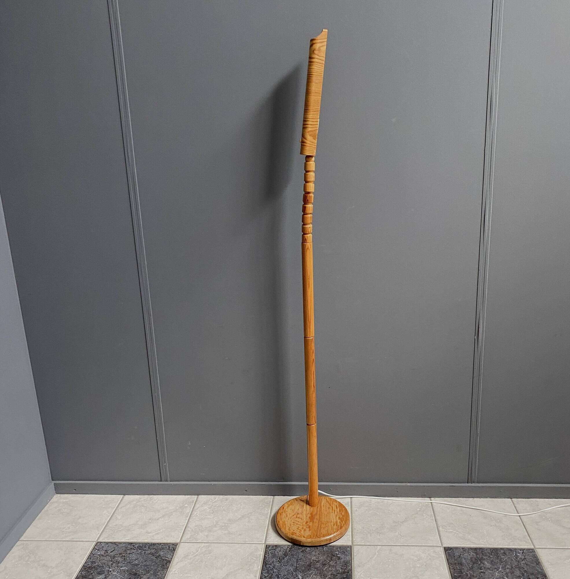 Floor lamp by Solbackens Svarveri from Sewden model 1001