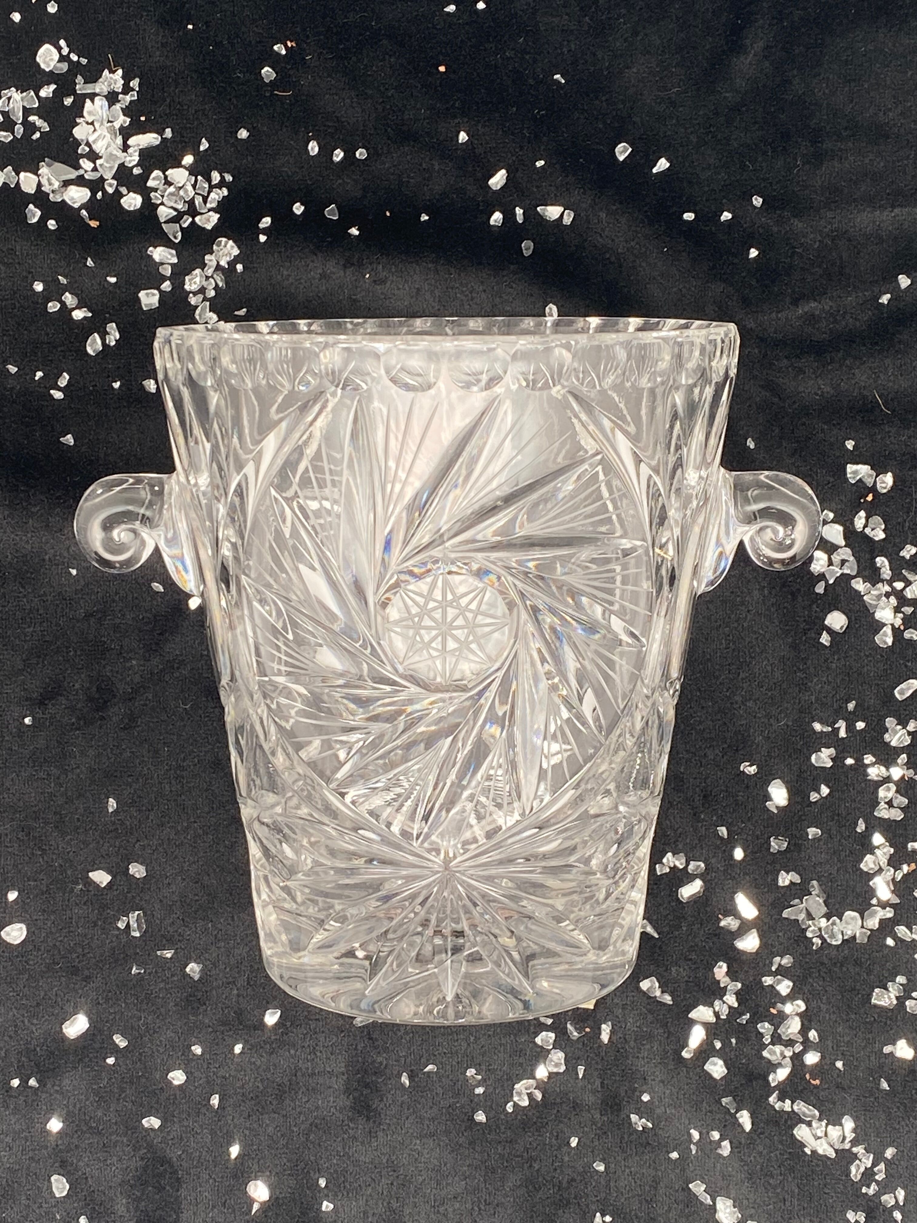 Champagne bucket with handles