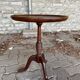 Pedestal table