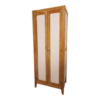 Parisian school cabinet