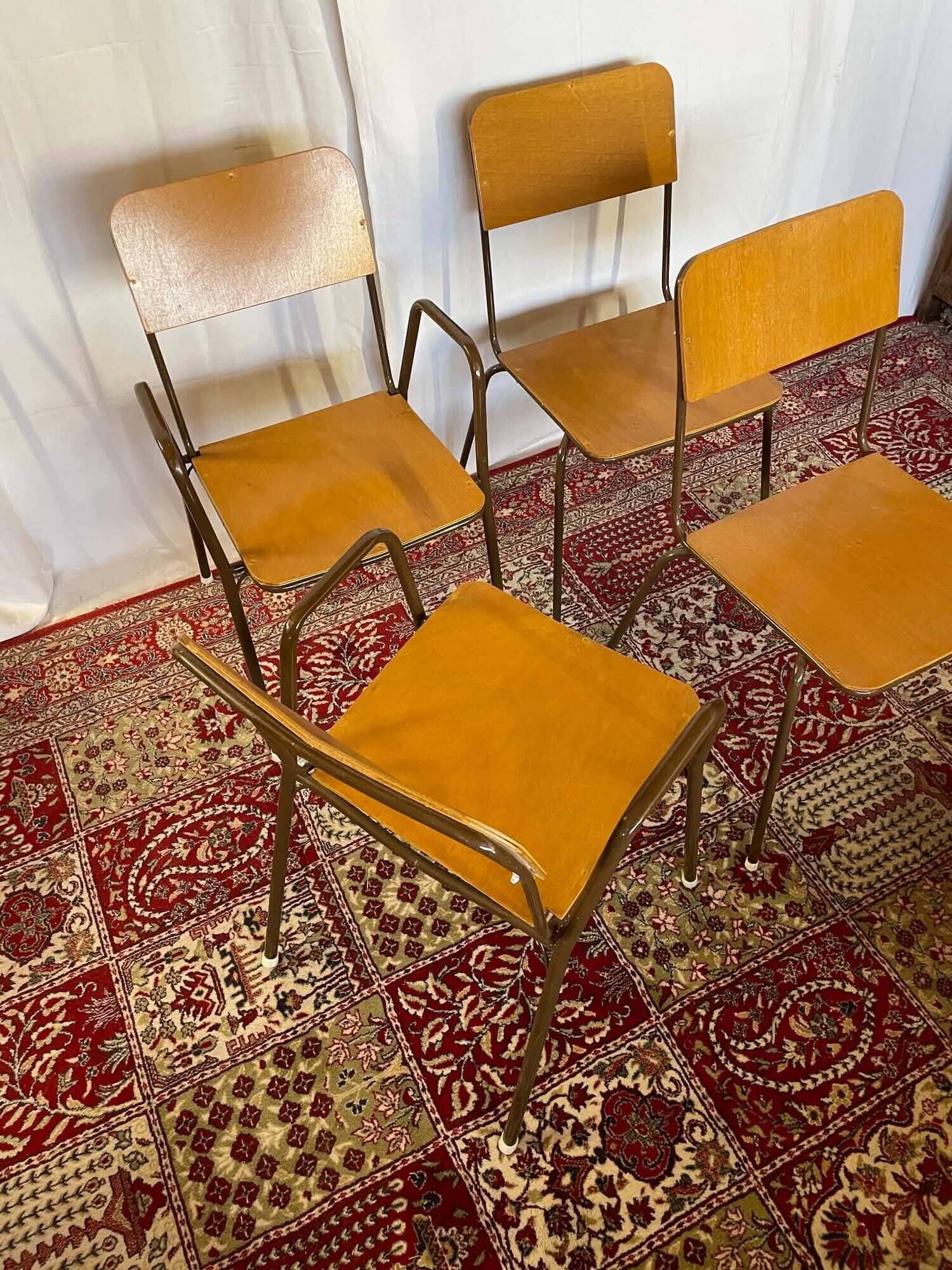 Set of 2 vintage school chairs and 2 armchairs.