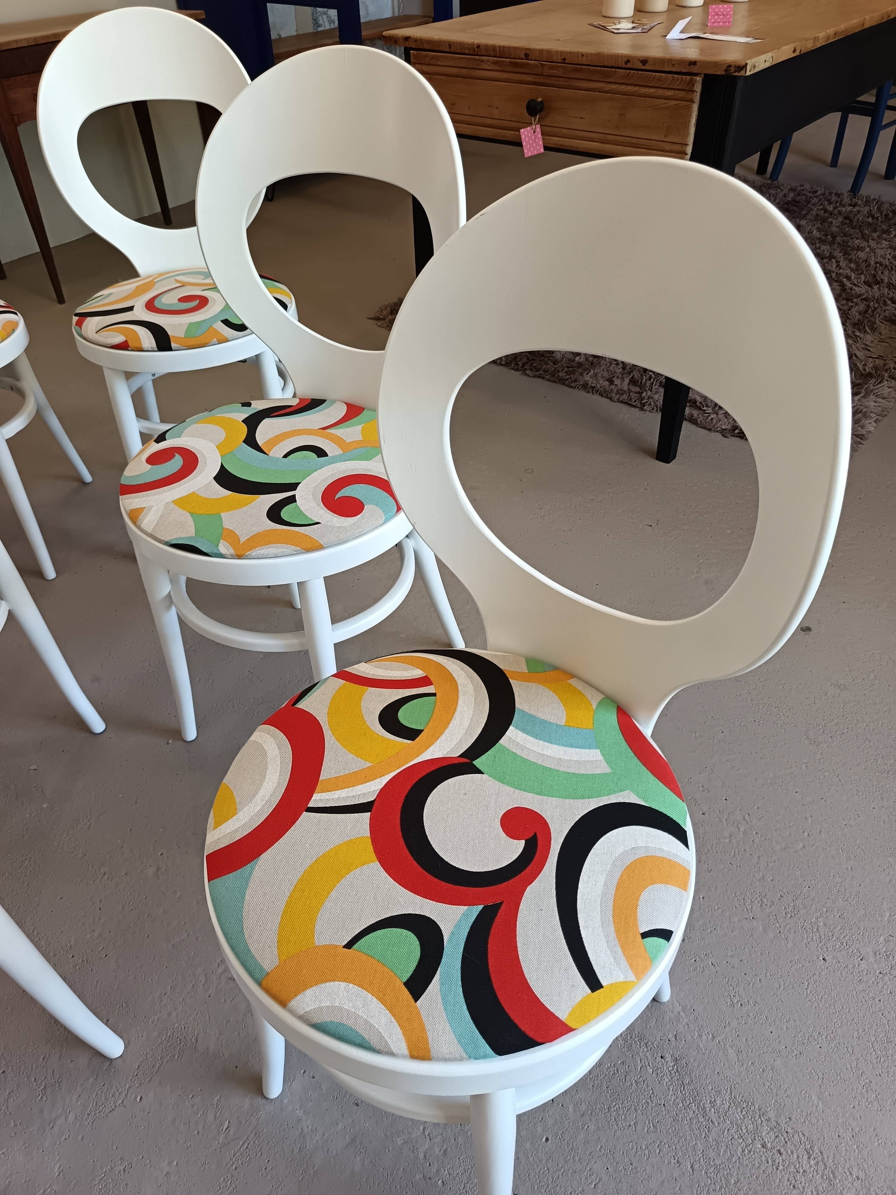 Lot of 6 chairs, 60s BAUMANN model MOUETTE, fully restored.