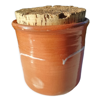 Cork lid pot