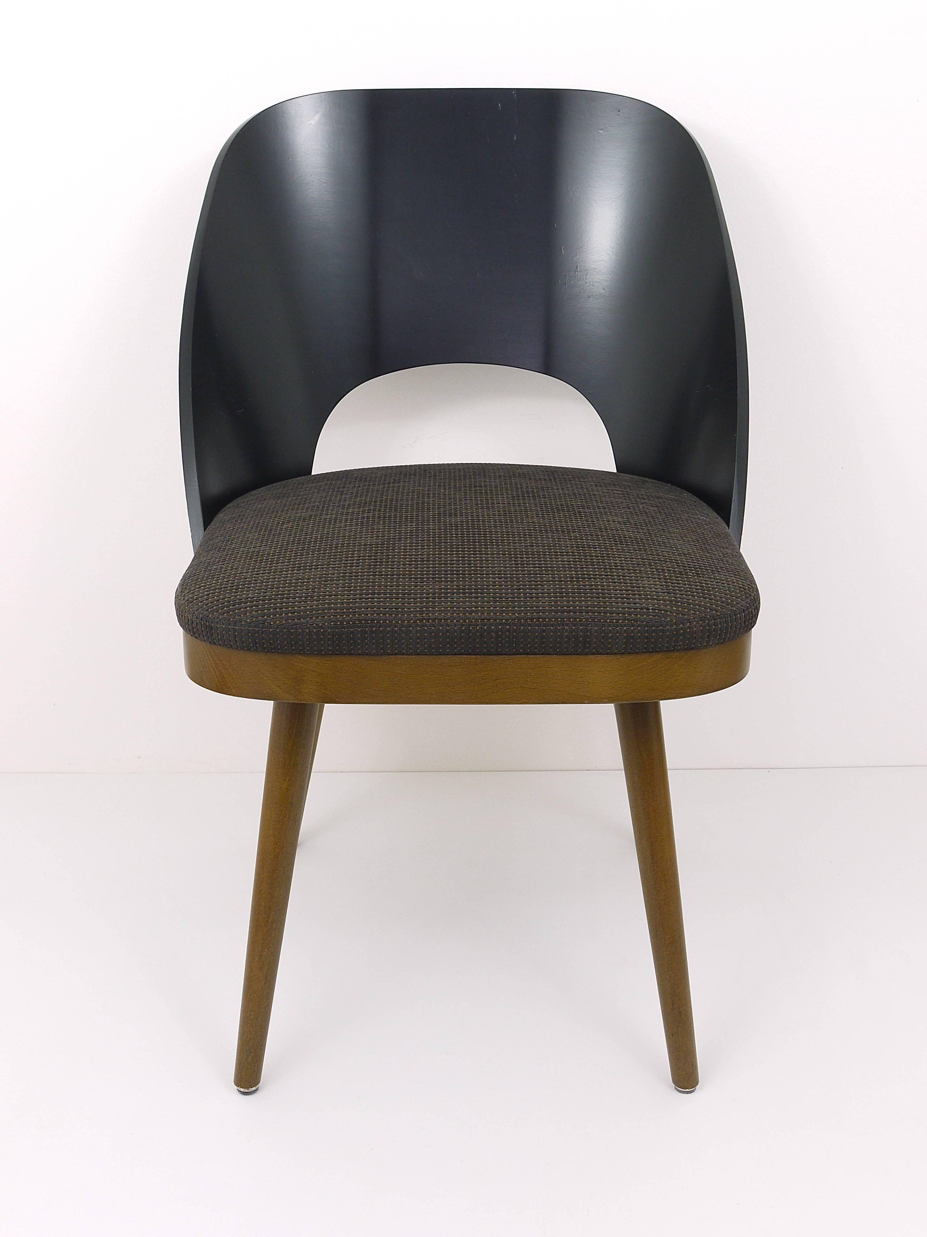 Beautiful modernist chairs in the style of Oswald Haerdtl, Backhausen, Austria.