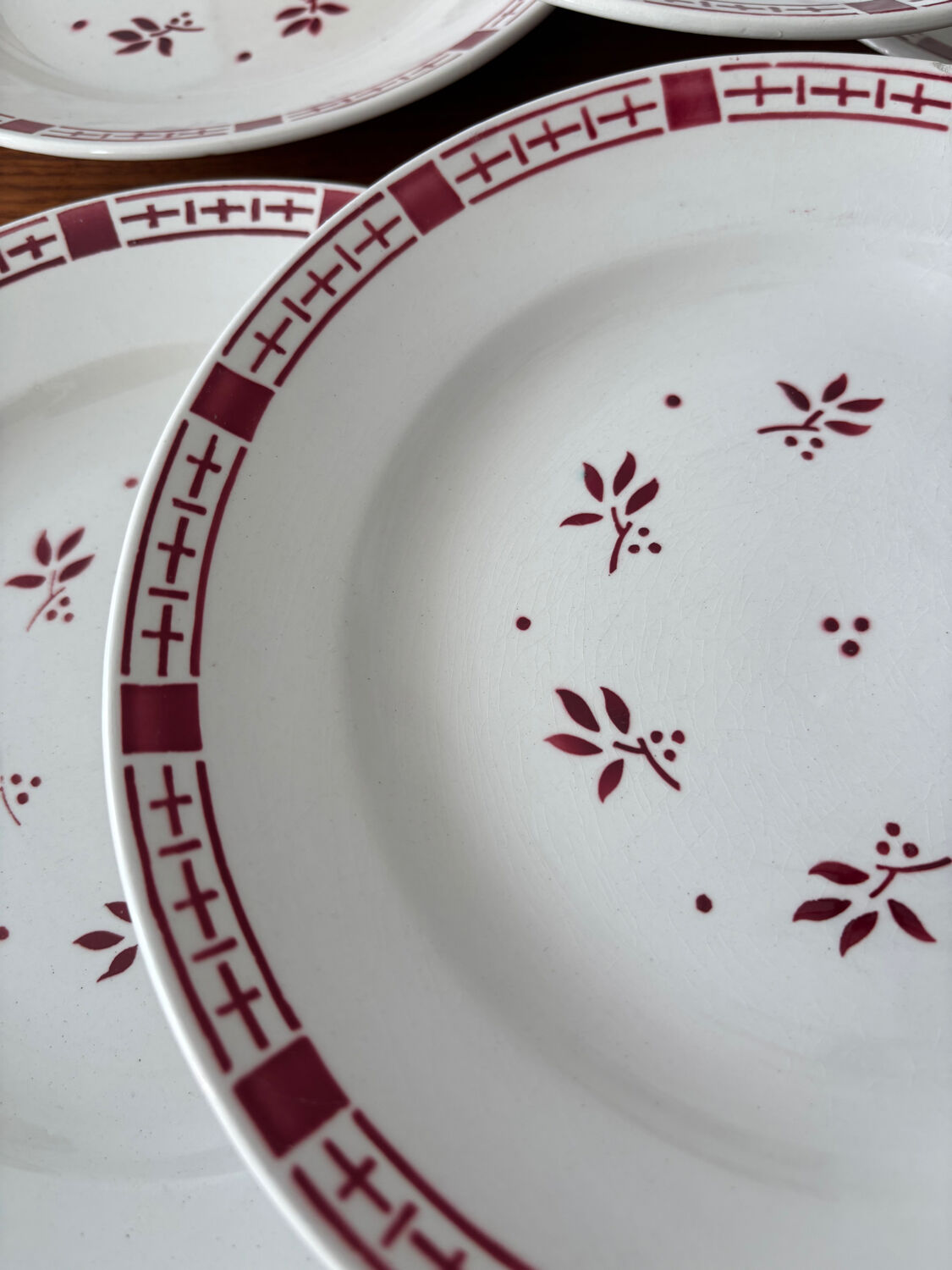 Set of 6 flat plates Sarreguemines & Digoin model Dominique