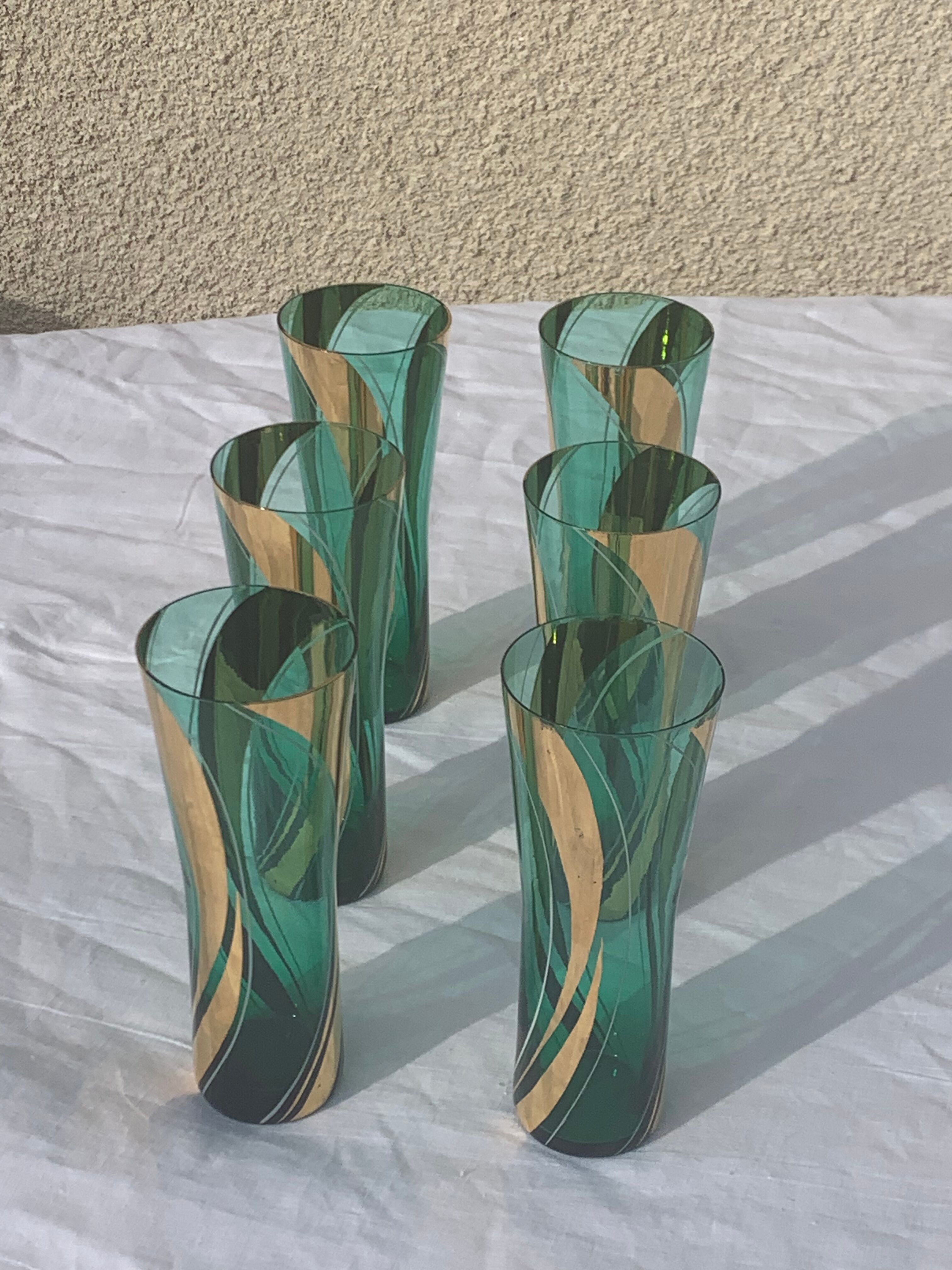 6 glasses with orangeade green and gold vintage