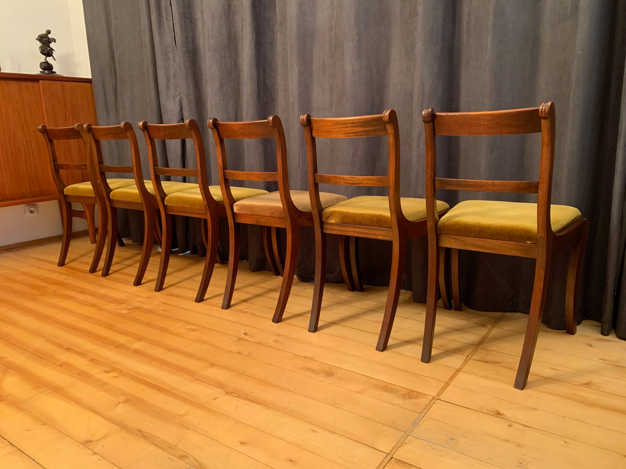 Ensemble de six chaises Regency Bevan Funnell Ltd Reprodux Angleterre années 1970