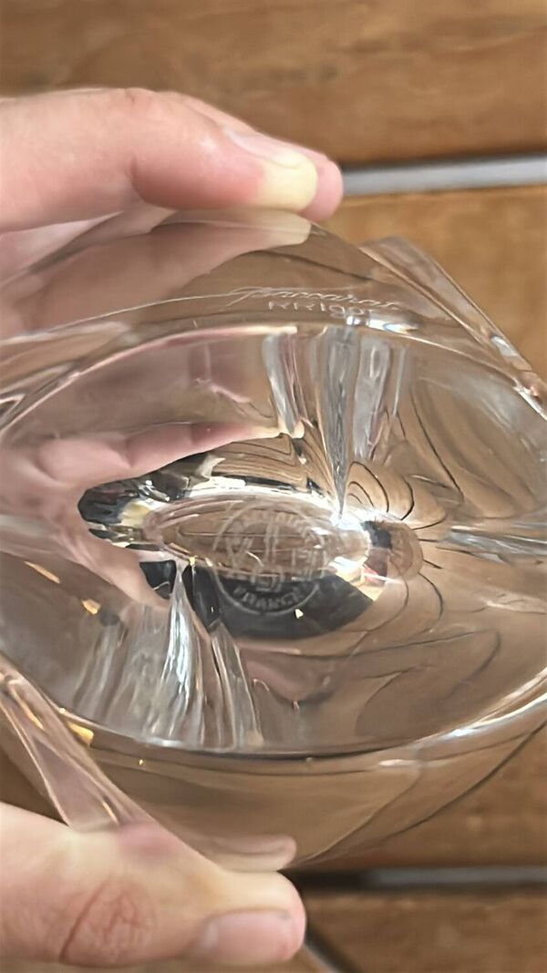 Vase d’exeption en cristal Baccarat signé RRigot