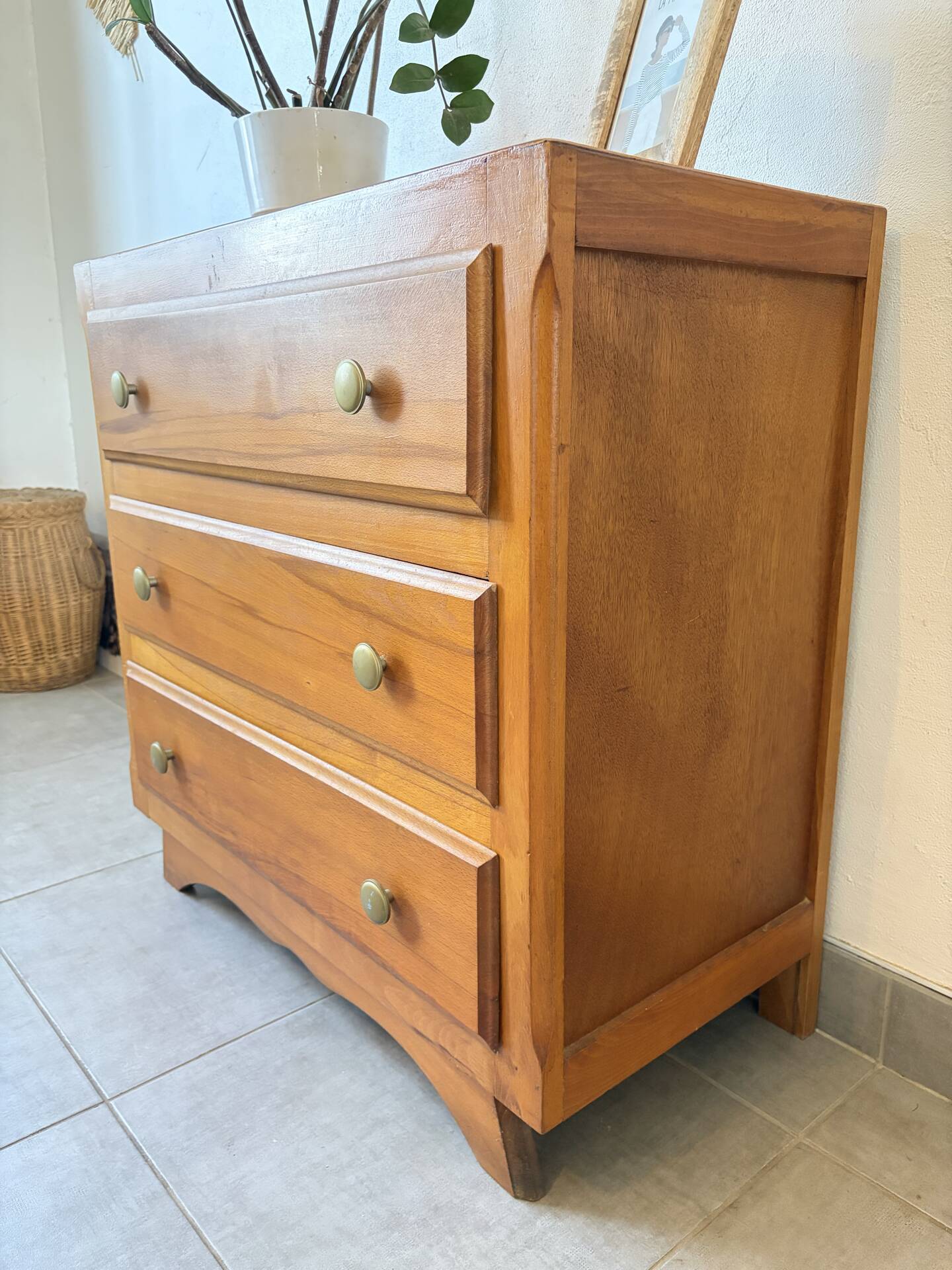Vintage oak chest of drawers