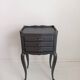 Table de chevet en bois peint