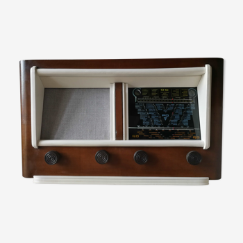 STIR radio station (1940 - 194 X) Wifi and bluetooth with google audio Chromecast