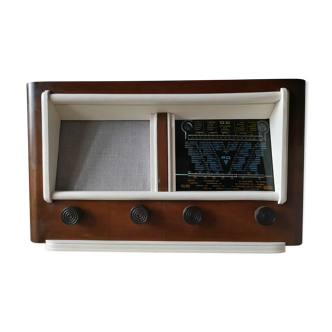 STIR radio station (1940 - 194 X) Wifi and bluetooth with google audio Chromecast