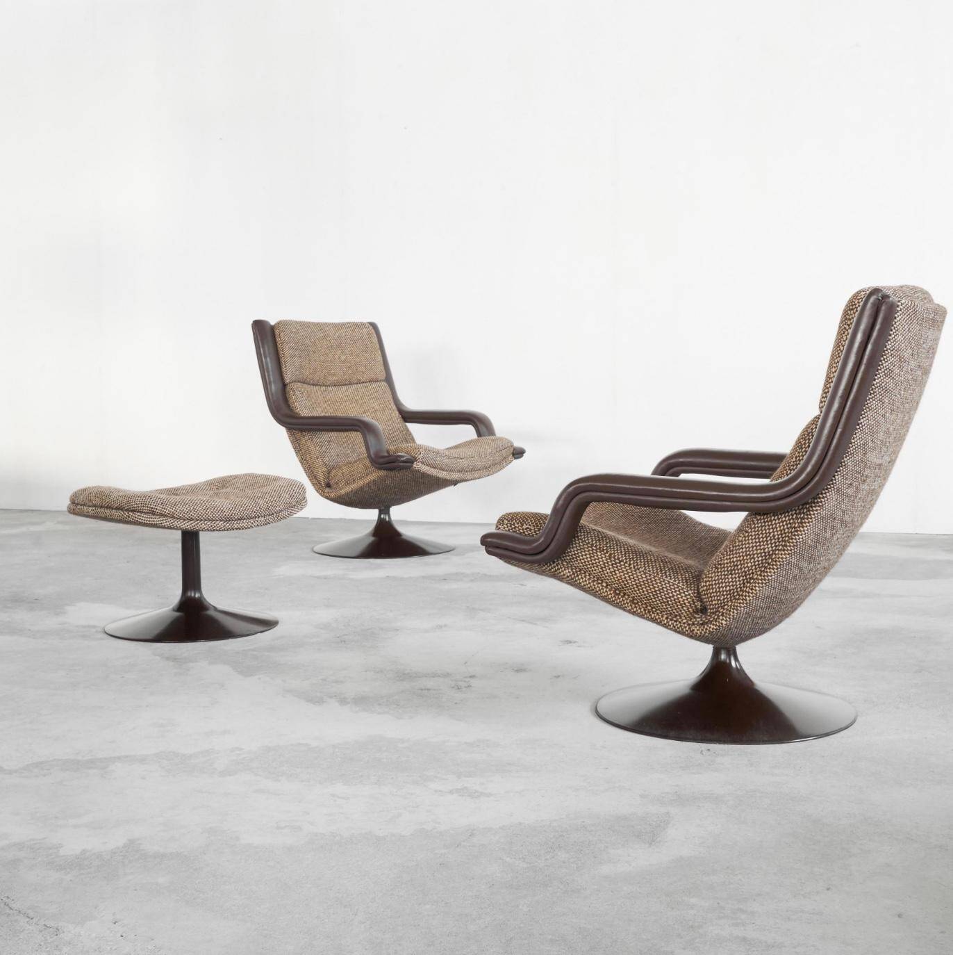 Geoffrey Harcourt, pair of F152 lounge chairs with ottoman for Artifort, 1975.