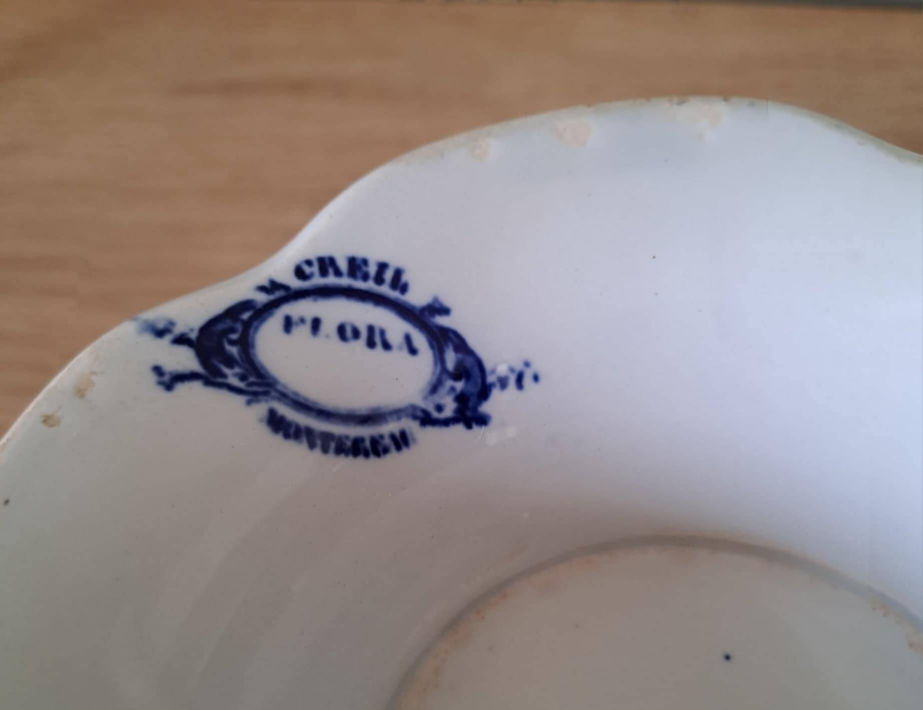 Fruit bowl in Creil Montereau ironstone