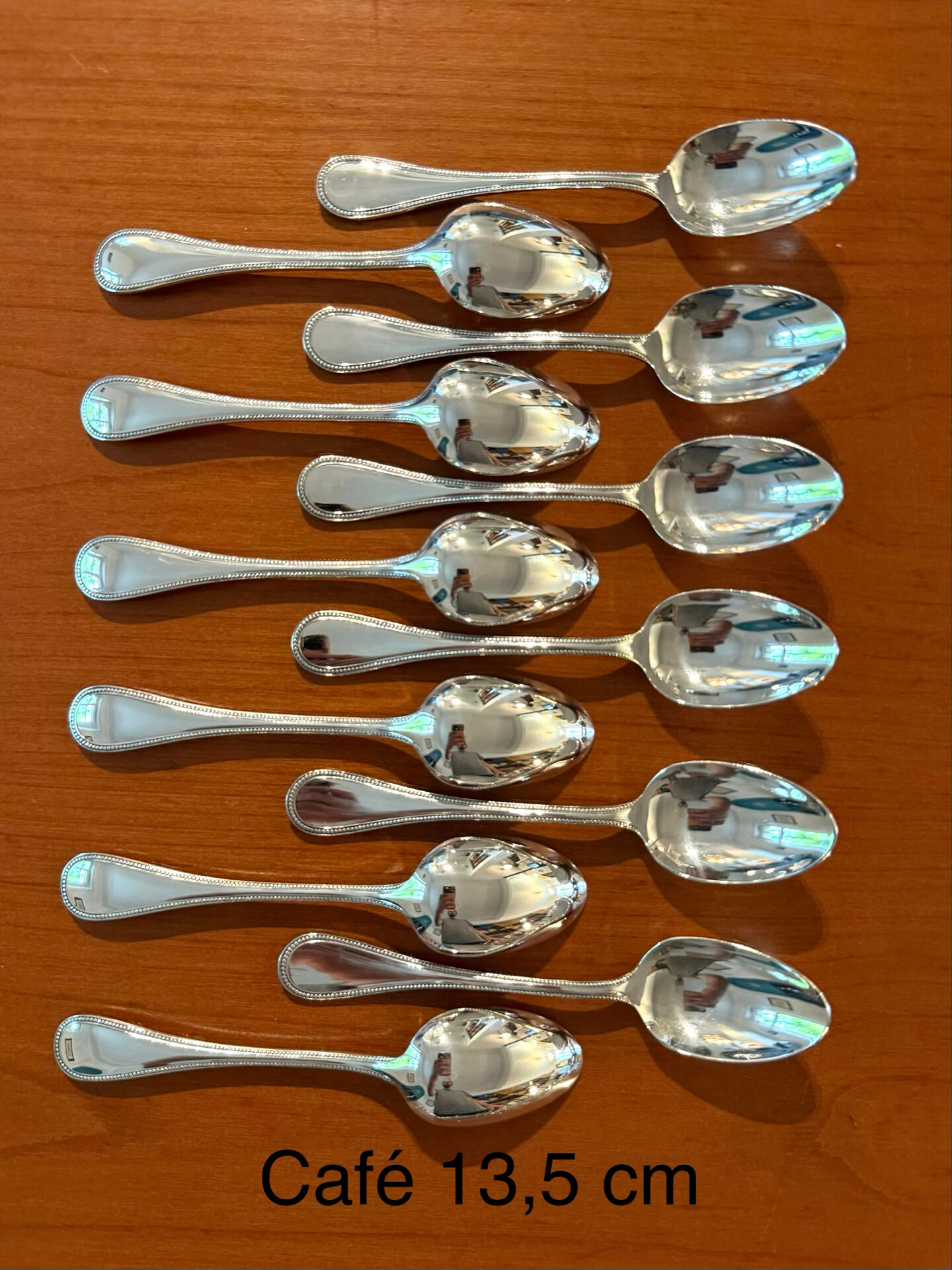 Christofle Perles, 72-piece cutlery set in silver-plated metal, excellent condition.