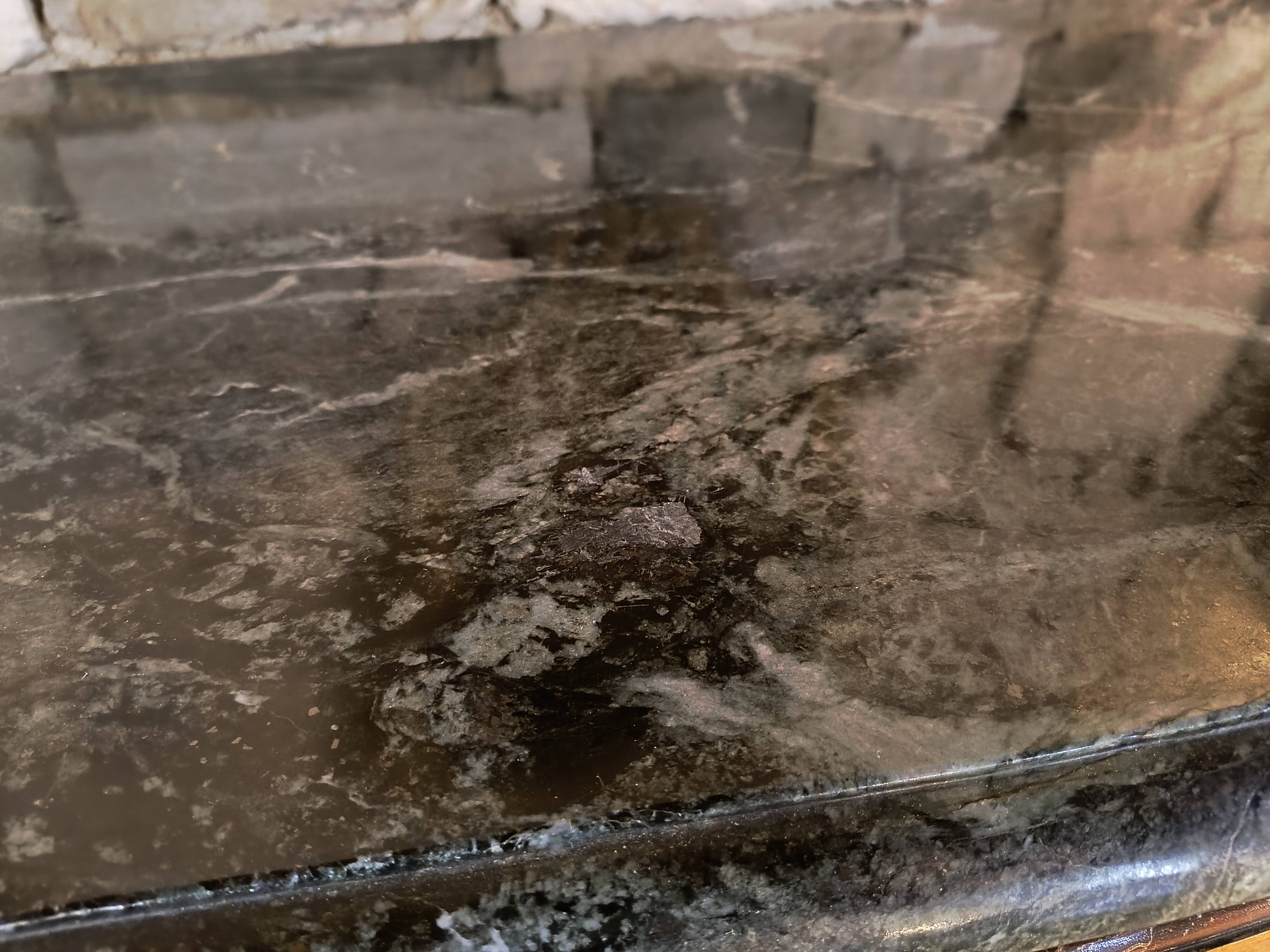 "Louis XIV" style commode with green Alpine marble and walnut burl.