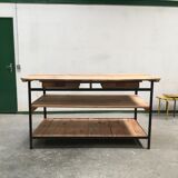 Counter to shelves of business