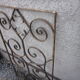 Grille en fer forgé, ancienne