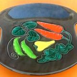 Années 1970 Plat de service Céramique vernissée à décor de Poivrons / Piments