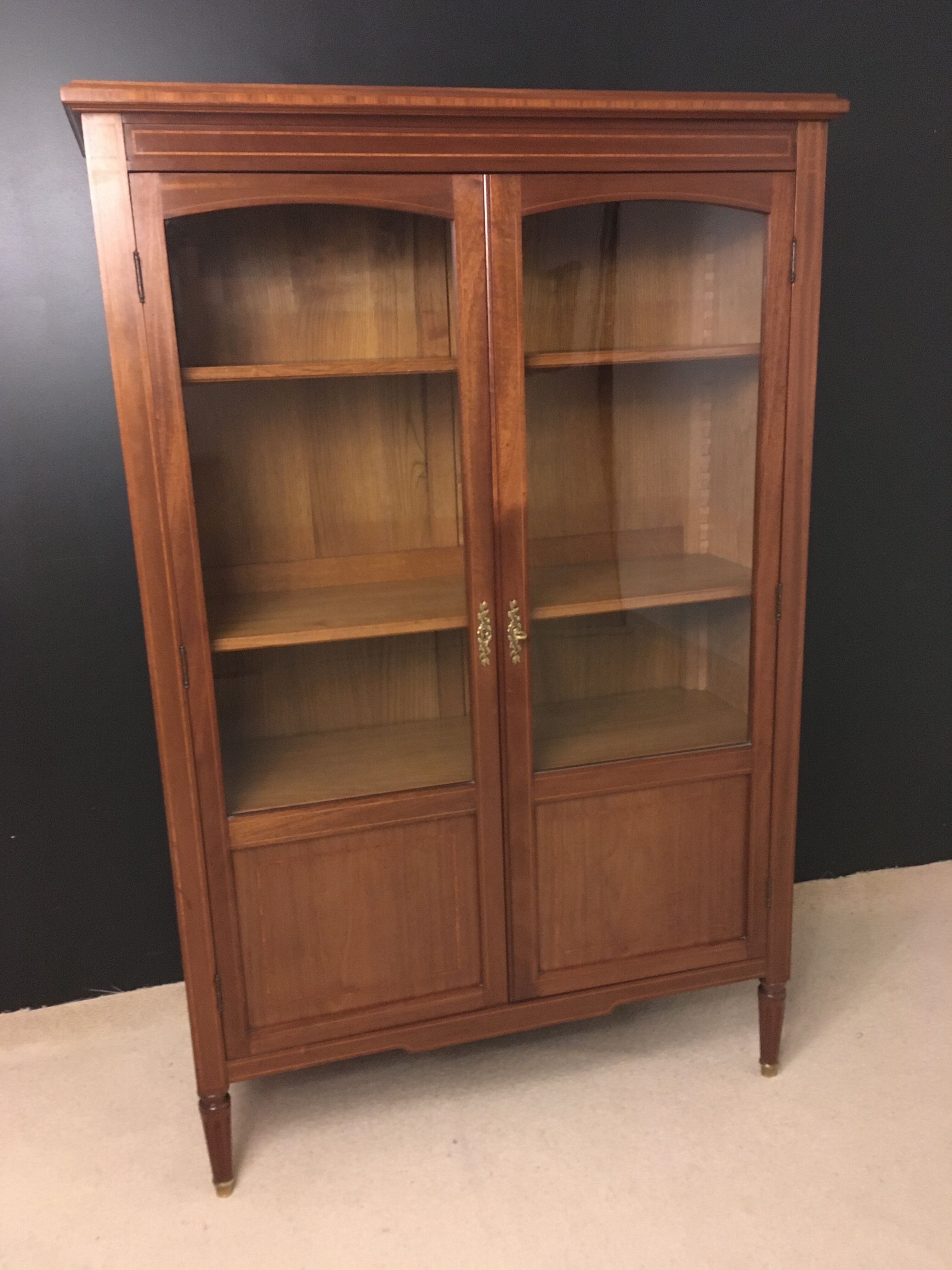 Louis XVI showcase