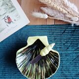 St-Clement shell-shaped butter dish and knife