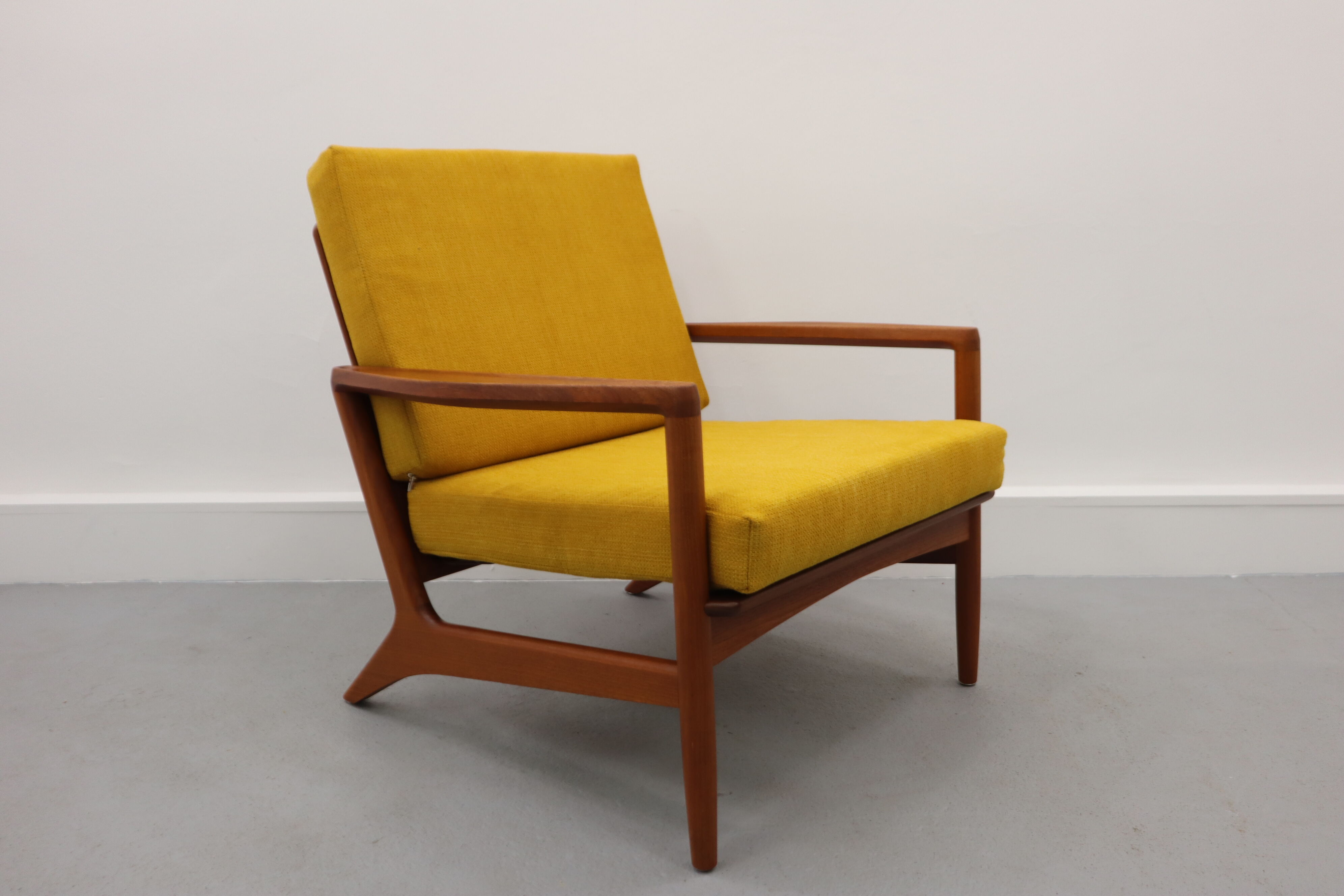 Vintage Danish Design Teak Lounge Chair, 1970s