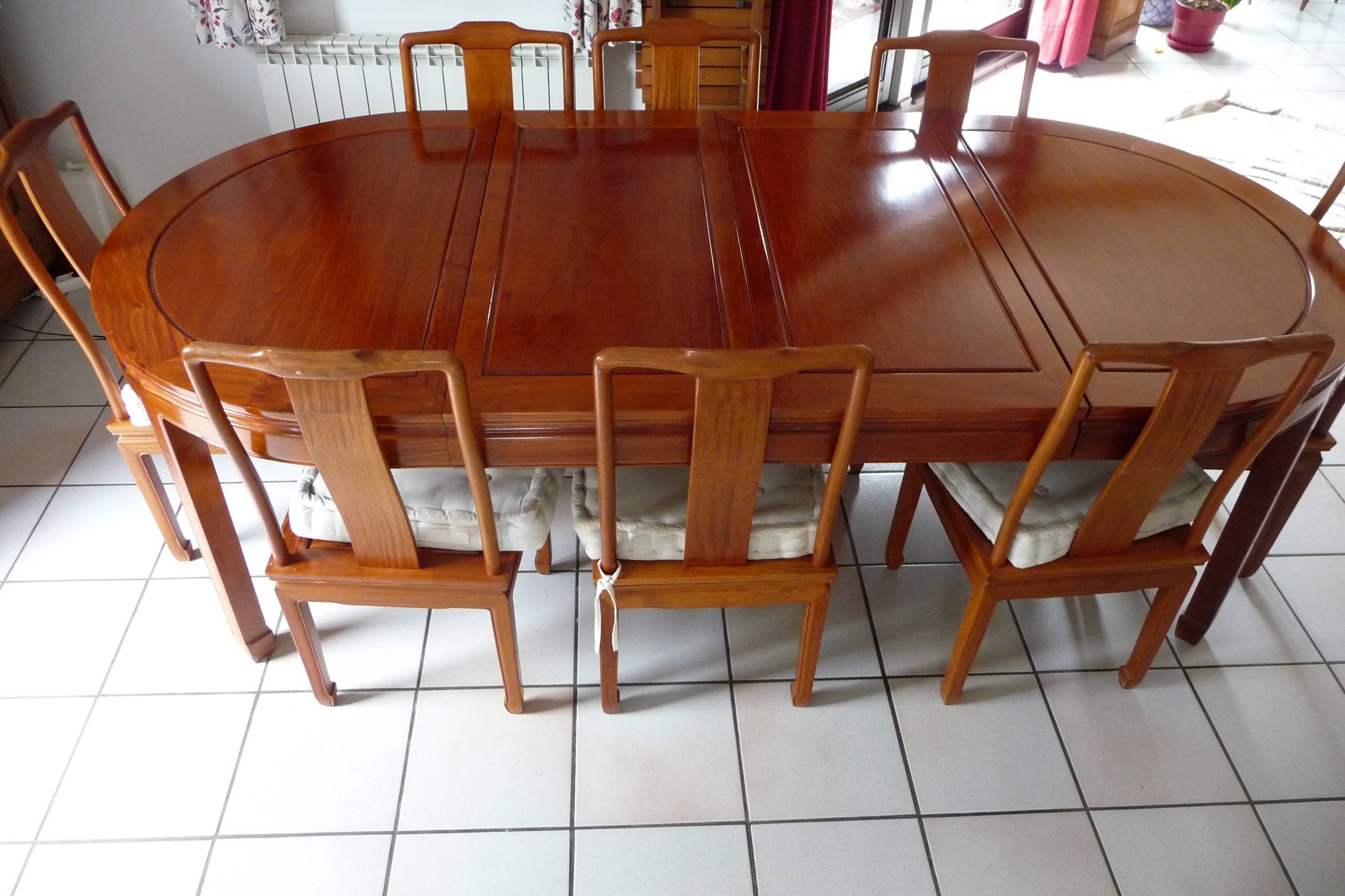 Dining table and 6 chairs