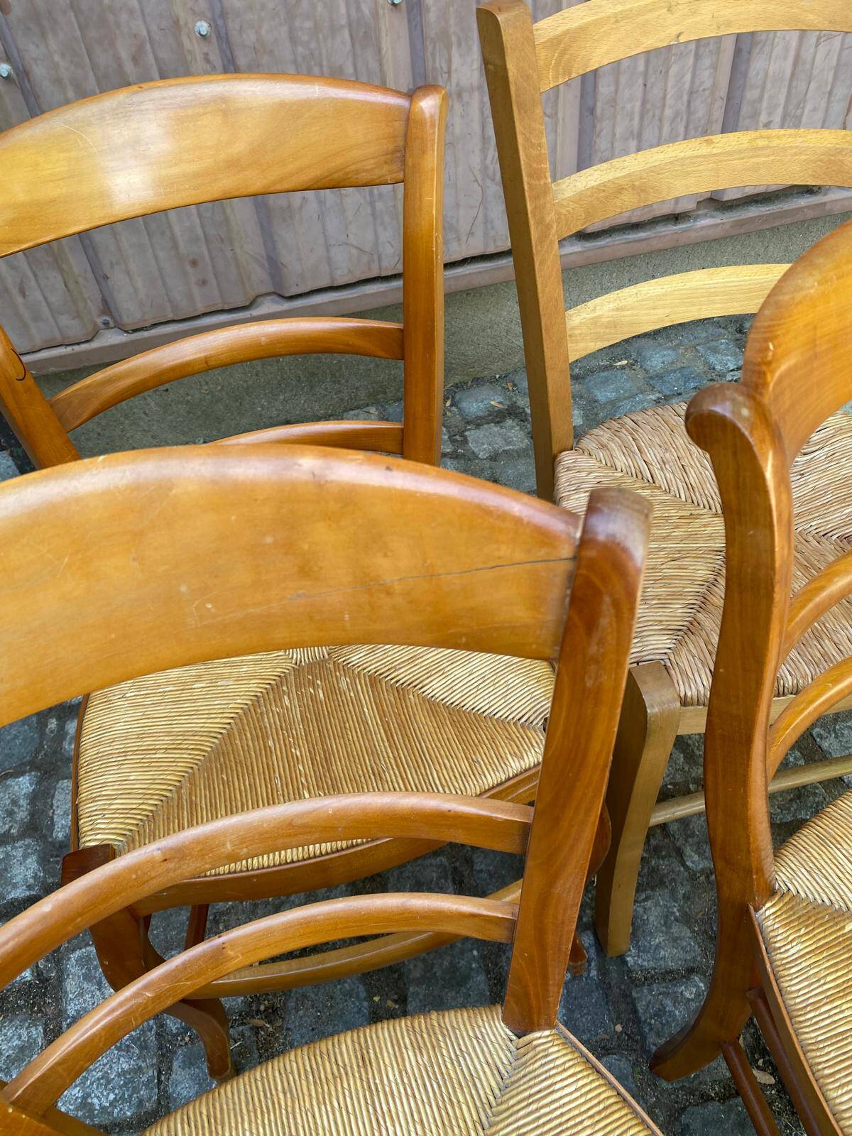 4 chaises de cuisine en bois massif paillées