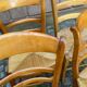4 chaises de cuisine en bois massif paillées
