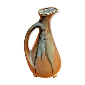 Art Nouveau Manufacture Denbac (Dear) Flamed sandstone pitcher mounted on gilded bronze