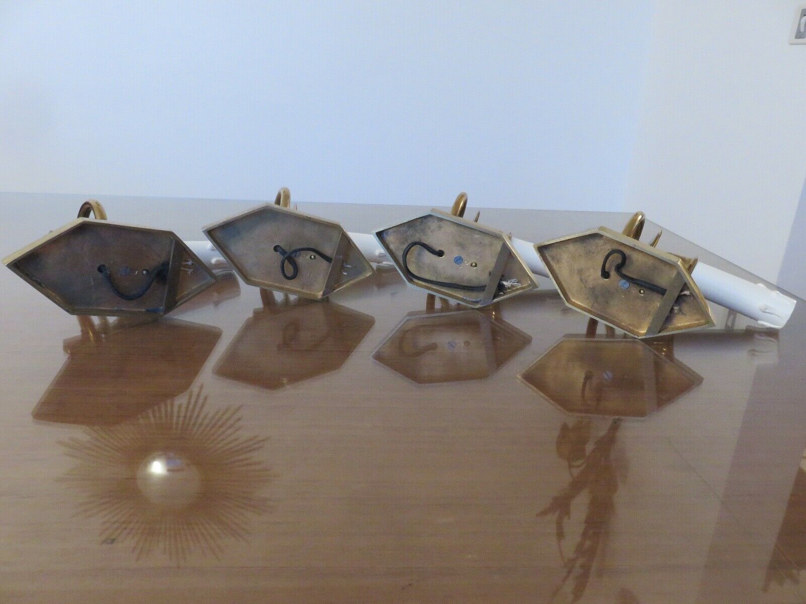 Series of 4 art deco sconces to lions in solid golden brass 40s 50s