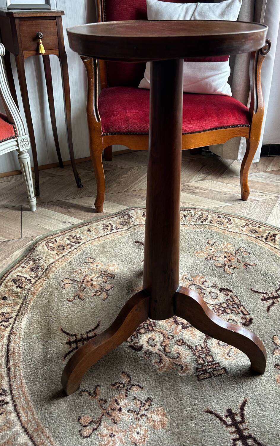 Old Empire period side table / stool