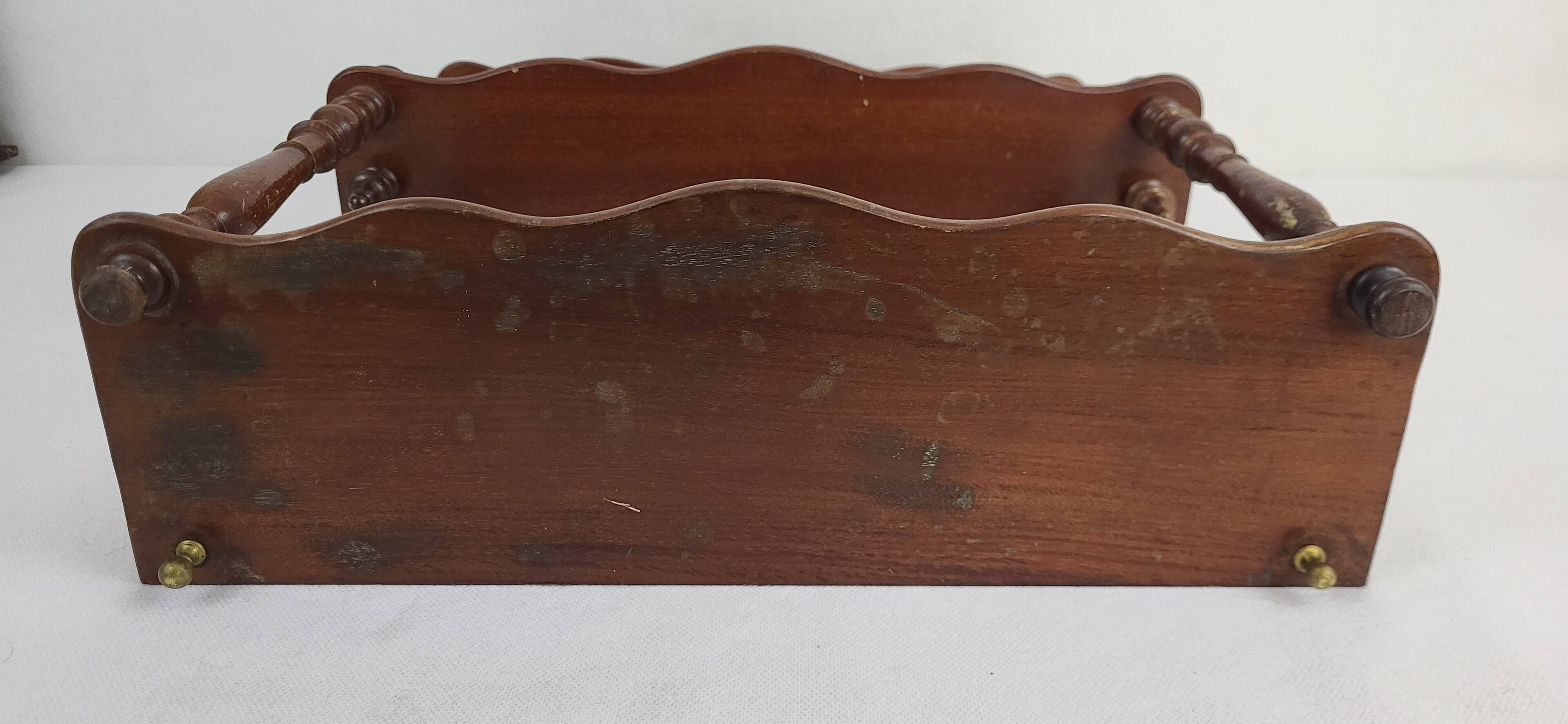 Napoleon III mahogany wall shelf