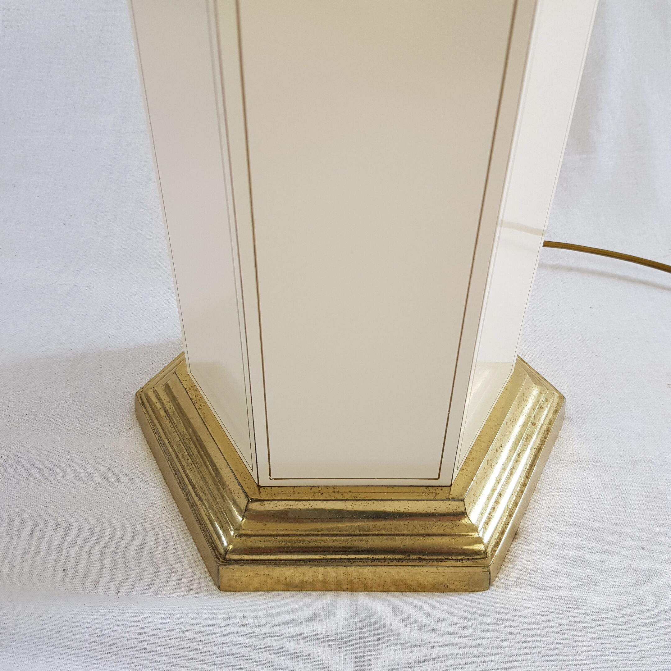 Neo-classical lamp beige and gold