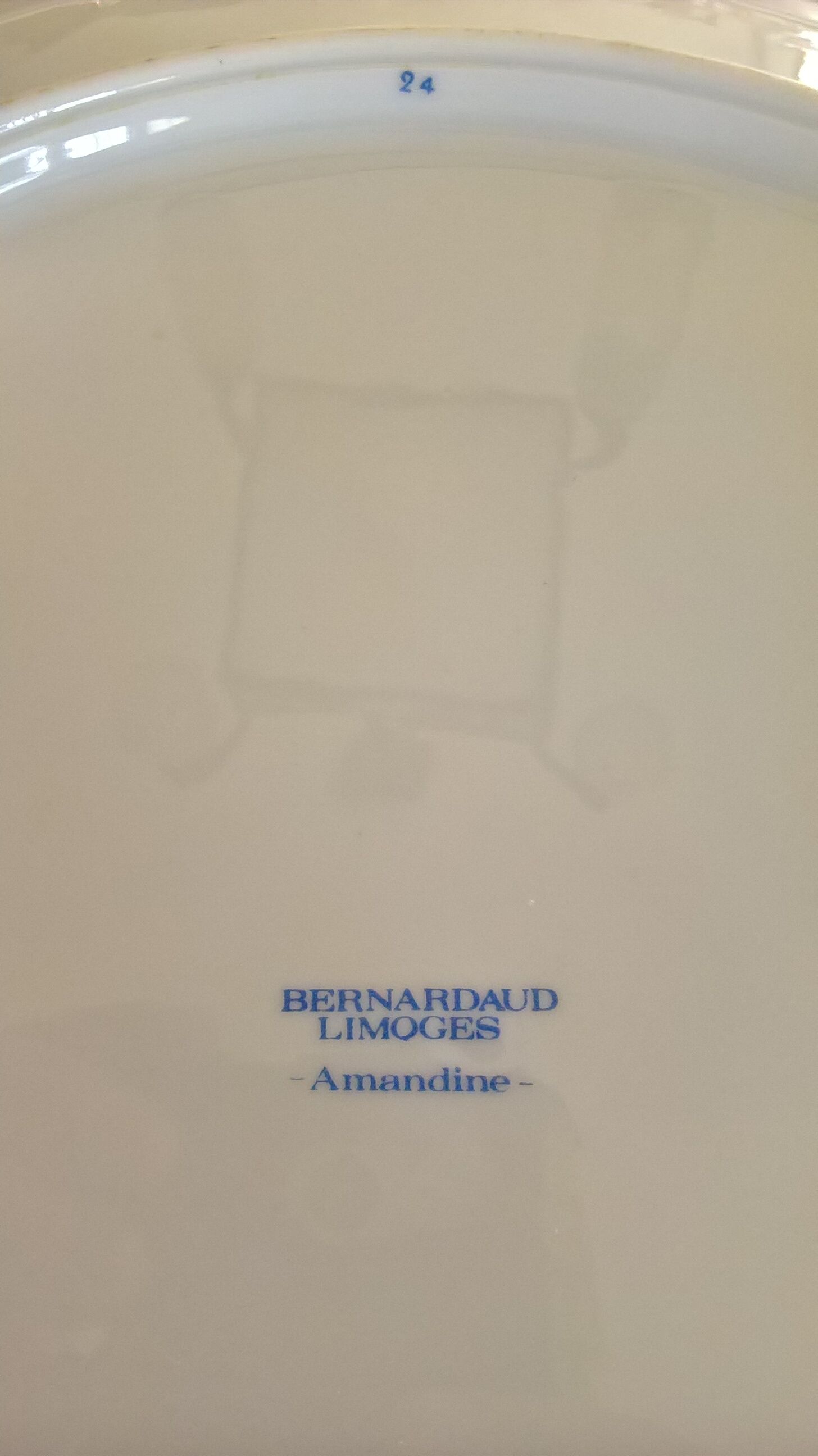 Limoges Bernardaud "Amandine" round porcelain dish