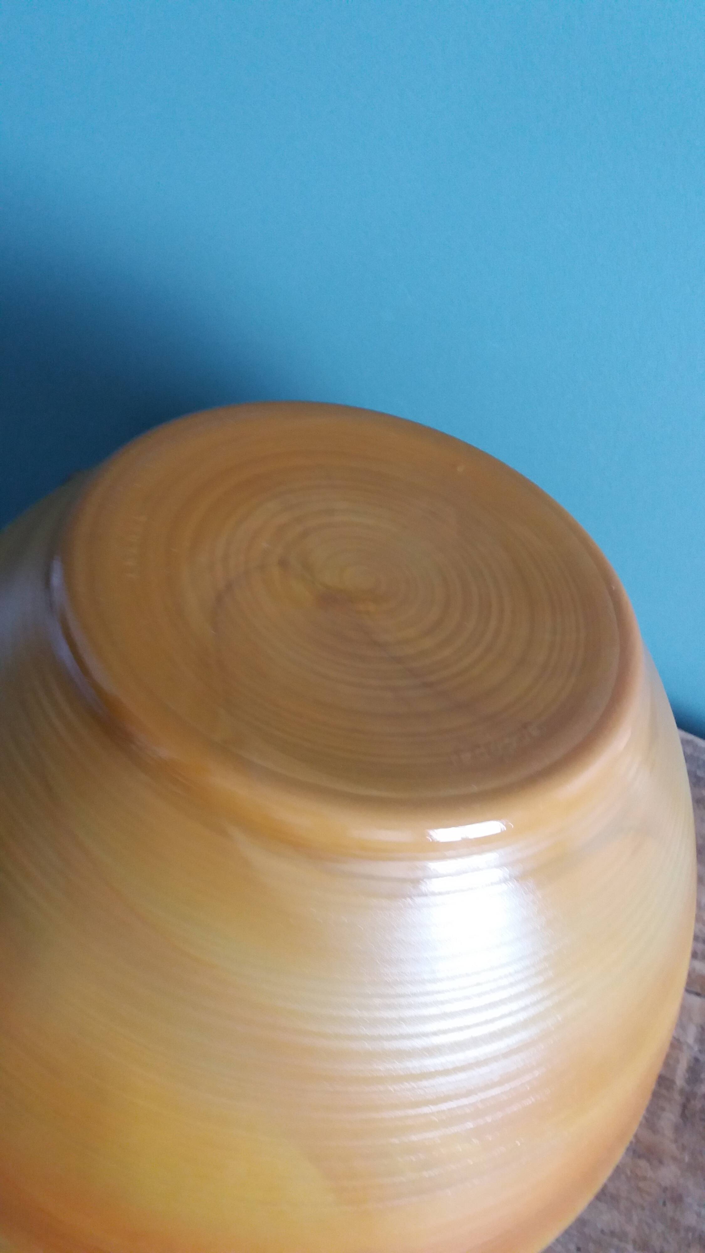 Arcopal Volcan salad bowl in caramel orange glass