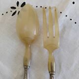 Salad servers in horn and silver metal