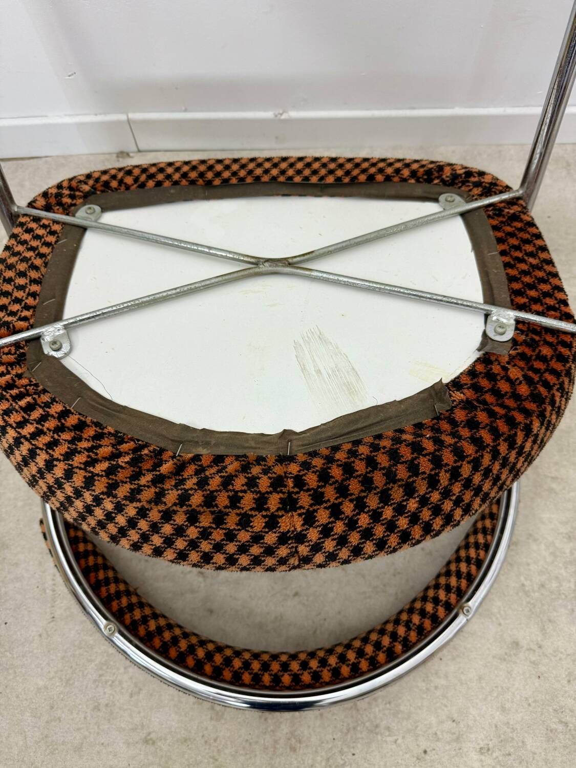 Set of 4 chrome tubular chairs Italian design from the 70s vintage fabric and metal
