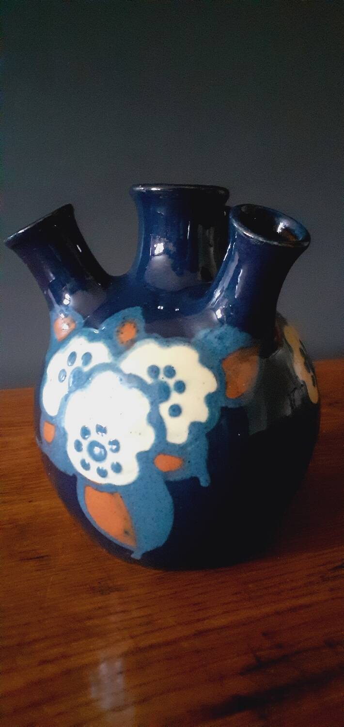 Art Deco ceramic vase signed Paul Jacquet, 1925