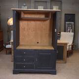 Fir cabinet with reentrant doors and drawers