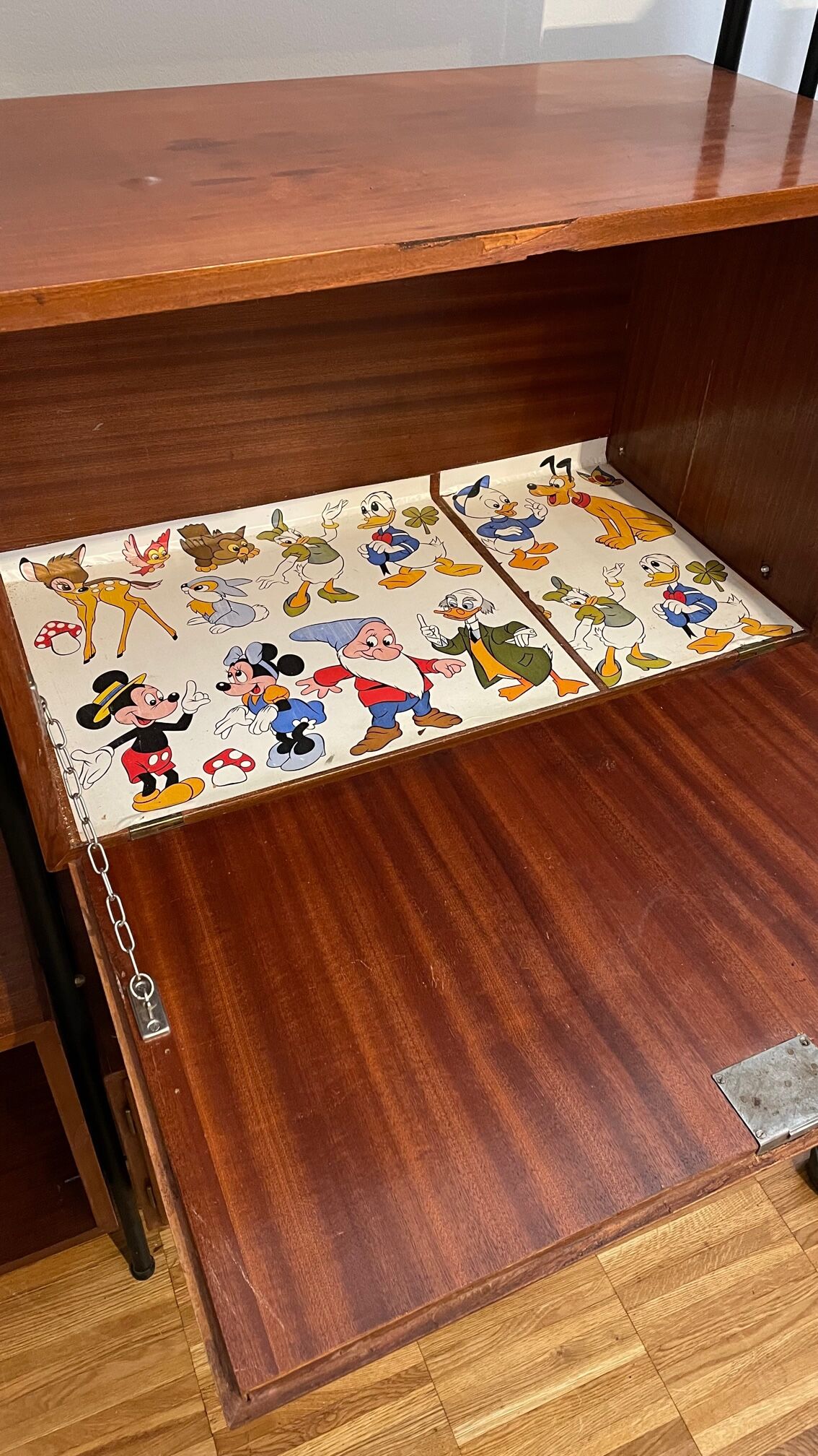 Italian stage shelf from the 60s