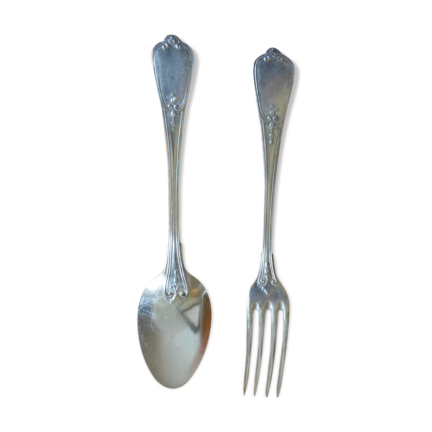 Silver metal housewife