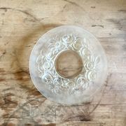 Plat en verre dépoli signée Verlys France