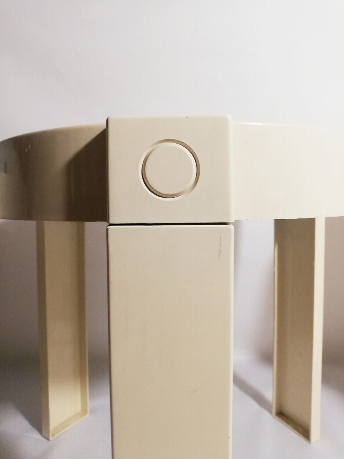 Set of 3 trundle tables 70s