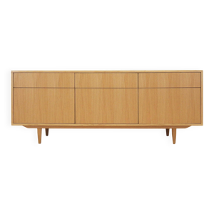 Commode en chêne, design