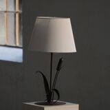 Handcrafted table lamp in wrought iron, organic shape, mid-20th century, 1940s.