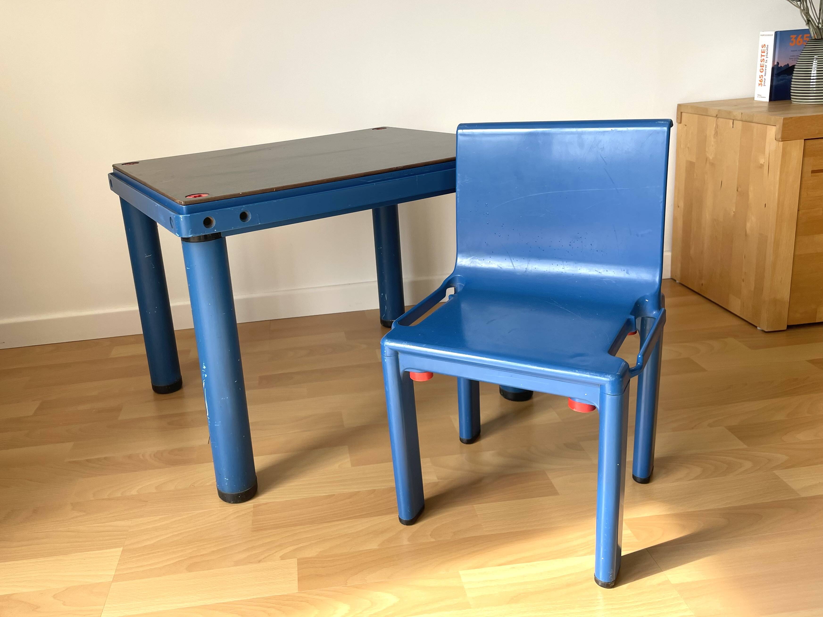 Vintage children's desk Sistema scuola by Kartell